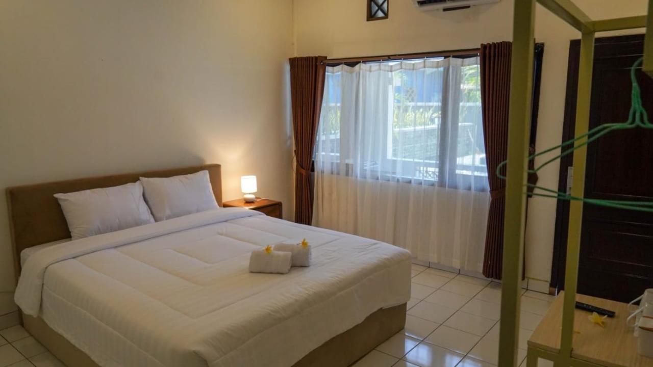 Hotel Pondok Putri Batukaras Esterno foto