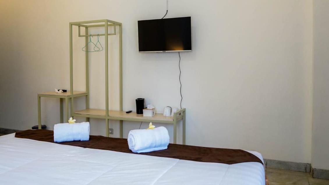 Hotel Pondok Putri Batukaras Esterno foto