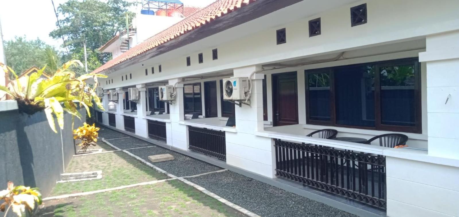 Hotel Pondok Putri Batukaras Esterno foto